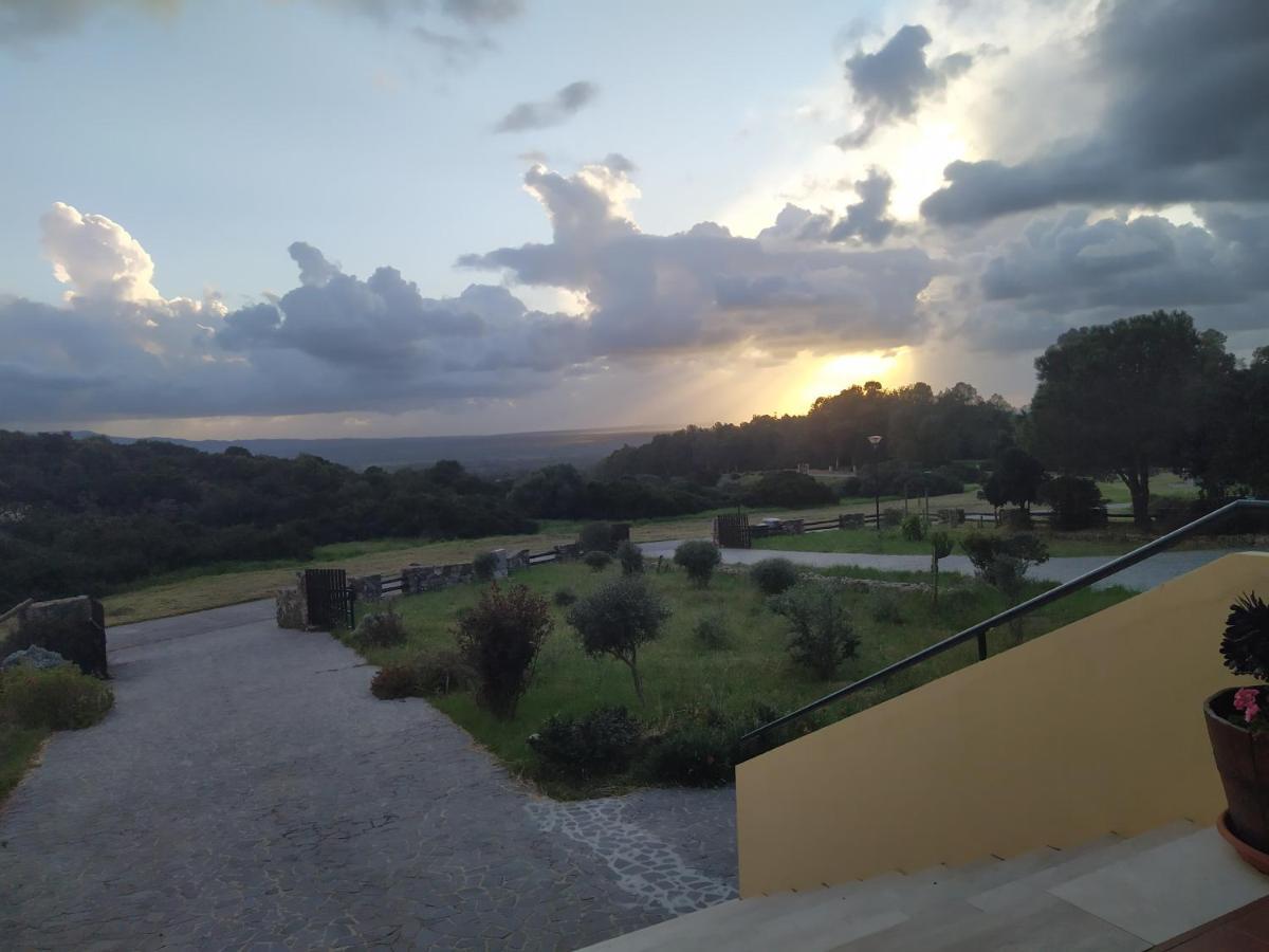 Marrubiu Resort Note Di Stelle Ngoại thất bức ảnh